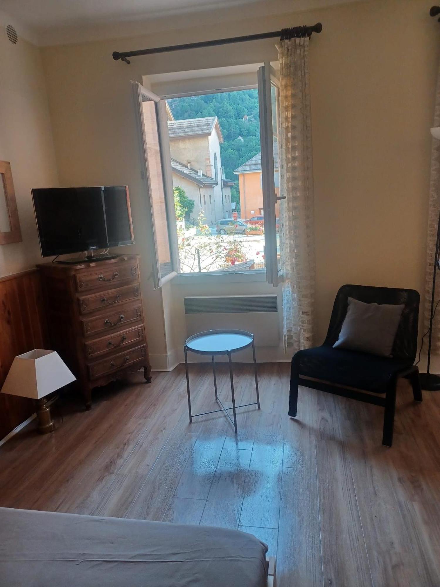 Studio Le Clocher Saint-Étienne-de-Tinée Kültér fotó